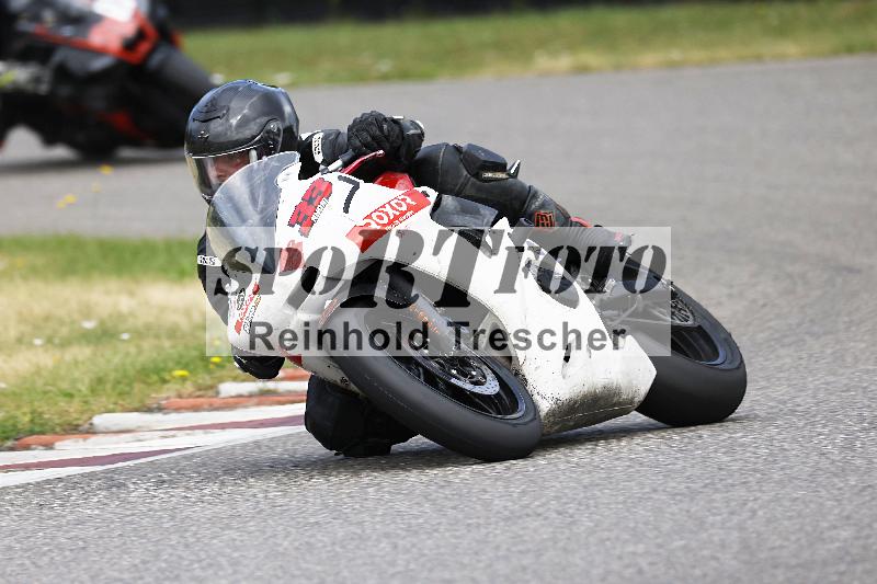 /19 06.06.2026  TZ Motorsport ADR/Gruppe rot/33